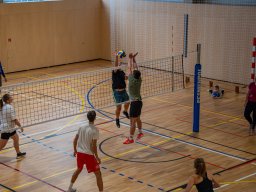 Zimný volejbalový turnaj, 8.2.2025 (autor: J. Letenay)